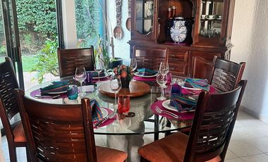VENDO CASA EN CUERNAVACA, ZONA DORADA, EN CONDOMINIO, AMENIDADES Y SEGURIDAD TOTAL.