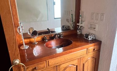 VENDO CASA EN CUERNAVACA, ZONA DORADA, EN CONDOMINIO, AMENIDADES Y SEGURIDAD TOTAL.