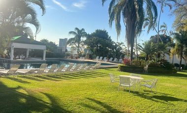 VENDO CASA EN CUERNAVACA, ZONA DORADA, EN CONDOMINIO, AMENIDADES Y SEGURIDAD TOTAL.