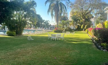 VENDO CASA EN CUERNAVACA, ZONA DORADA, EN CONDOMINIO, AMENIDADES Y SEGURIDAD TOTAL.