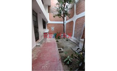 Hermosa Casa De 2 Pisos En Venta En La Urb Santa Ana De 203 Mts 2//ID: 1152111