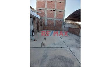 Hermosa Casa De 2 Pisos En Venta En La Urb Santa Ana De 203 Mts 2//ID: 1152111