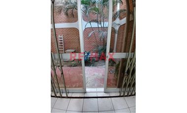 Hermosa Casa De 2 Pisos En Venta En La Urb Santa Ana De 203 Mts 2//ID: 1152111