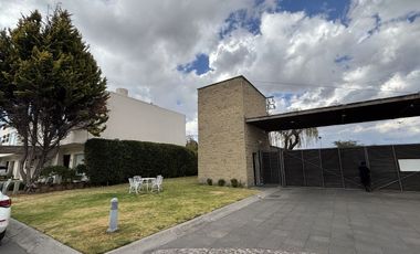 Renta de casa en Residencial Bosque de Sauces