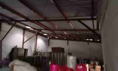 Venta de terreno por la juan tanca marengo km 6, con bodega.