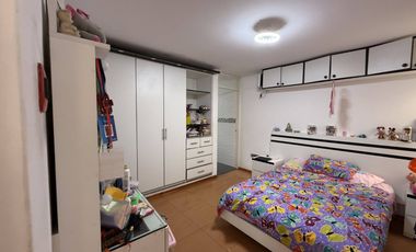 VENDO CASA 2 PISOS + AZOTEA 176m2 - AMPLIA FRENTE A PARQUE-Los Cedros de Villa – Chorrillos