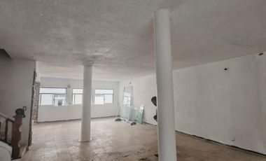RENTA DE PLANTA BAJA MÁS SÓTANO-EN INSURGENTES SUR 1662
