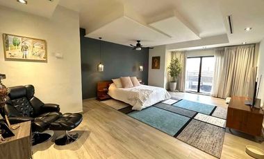 RESIDENCIA DE LUJO EN VENTA CON EQUIPAMIENTO DE PRIMERA Y PANELES SOLARES