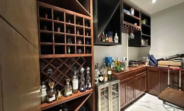 RESIDENCIA DE LUJO EN VENTA CON EQUIPAMIENTO DE PRIMERA Y PANELES SOLARES