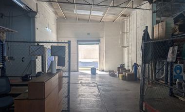 SE RENTA BODEGA DE 1309 M2 CON MEZZANINE, OFICINAS, BAÑOS Y COMEDOR CON ESTACIONAMIENTO