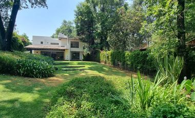 GRAN UBICACION DE ESTA CASA EN VENTA Y RENTA