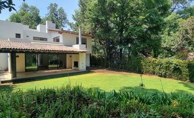 GRAN UBICACION DE ESTA CASA EN VENTA Y RENTA