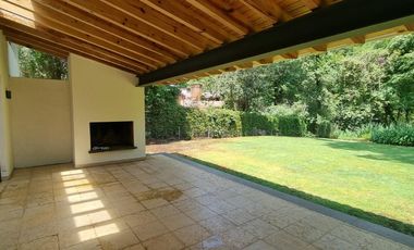 GRAN UBICACION DE ESTA CASA EN VENTA Y RENTA