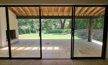 GRAN UBICACION DE ESTA CASA EN VENTA Y RENTA