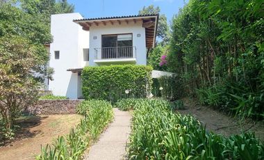 GRAN UBICACION DE ESTA CASA EN VENTA Y RENTA