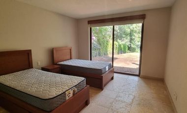 GRAN UBICACION DE ESTA CASA EN VENTA Y RENTA