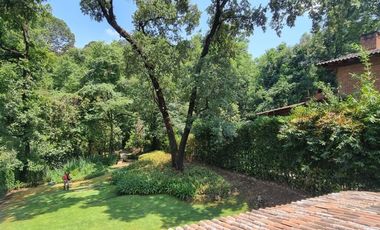 GRAN UBICACION DE ESTA CASA EN VENTA Y RENTA