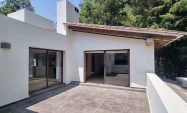 GRAN UBICACION DE ESTA CASA EN VENTA Y RENTA