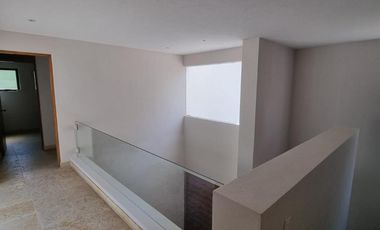 GRAN UBICACION DE ESTA CASA EN VENTA Y RENTA
