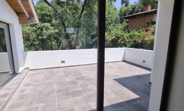 GRAN UBICACION DE ESTA CASA EN VENTA Y RENTA