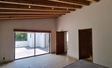 GRAN UBICACION DE ESTA CASA EN VENTA Y RENTA