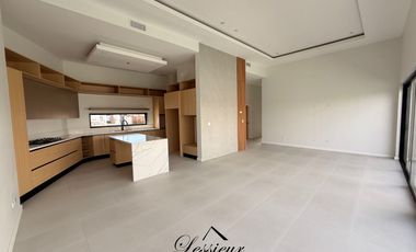 RESIDENCIA DE LUJO EN VENTA 🏡✨ 1 PLANTA | ALBERCA Y JACUZZI | QUINTAS DEL SOLAR 💎