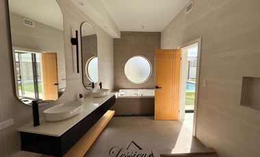 RESIDENCIA DE LUJO EN VENTA 🏡✨ 1 PLANTA | ALBERCA Y JACUZZI | QUINTAS DEL SOLAR 💎
