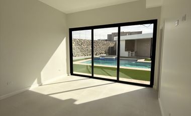 RESIDENCIA DE LUJO EN VENTA 🏡✨ 1 PLANTA | ALBERCA Y JACUZZI | QUINTAS DEL SOLAR 💎