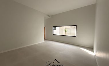 RESIDENCIA DE LUJO EN VENTA 🏡✨ 1 PLANTA | ALBERCA Y JACUZZI | QUINTAS DEL SOLAR 💎