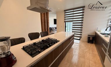 CASA EN VENTA 🏡✨ FRENTE A PARQUE | ACABADOS DE CANTERA | OPCIÓN DE FINANCIAMIENTO 💰