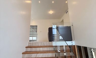CASA EN VENTA 🏡✨ FRENTE A PARQUE | ACABADOS DE CANTERA | OPCIÓN DE FINANCIAMIENTO 💰