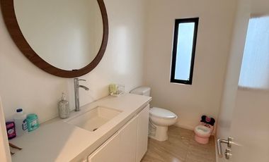 CASA EN VENTA 🏡✨ FRENTE A PARQUE | ACABADOS DE CANTERA | OPCIÓN DE FINANCIAMIENTO 💰