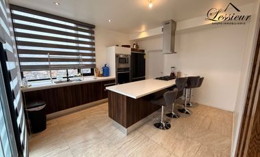 CASA EN VENTA 🏡✨ FRENTE A PARQUE | ACABADOS DE CANTERA | OPCIÓN DE FINANCIAMIENTO 💰