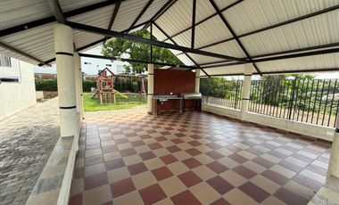 ARRIENDO AMOBLADO