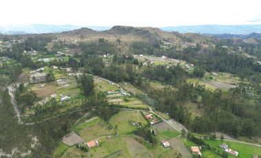 TERRENO EN VENTA, ADOBEPAMBA - CUENCA