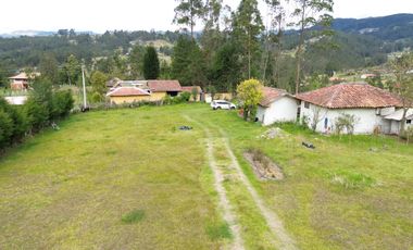 TERRENO EN VENTA, ADOBEPAMBA - CUENCA