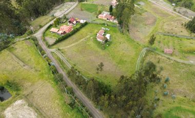 TERRENO EN VENTA, ADOBEPAMBA - CUENCA