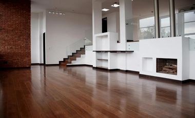 ✨ Exclusivo Dúplex de 203 m² con Vista al Valle en Cumbayá