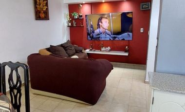 VENDO CASA DE 4 RECAMARAS