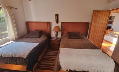 CASA FUNCIONAL Y PRÁCTICA EN VENTA, CENTRO DE AVANDARO