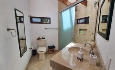 CASA FUNCIONAL Y PRÁCTICA EN VENTA, CENTRO DE AVANDARO