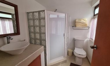 CASA FUNCIONAL Y PRÁCTICA EN VENTA, CENTRO DE AVANDARO
