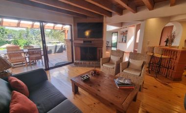 CASA FUNCIONAL Y PRÁCTICA EN VENTA, CENTRO DE AVANDARO