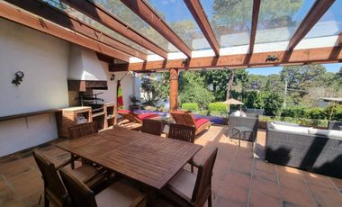 CASA FUNCIONAL Y PRÁCTICA EN VENTA, CENTRO DE AVANDARO