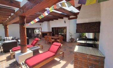 CASA FUNCIONAL Y PRÁCTICA EN VENTA, CENTRO DE AVANDARO