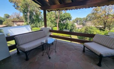 CASA FUNCIONAL Y PRÁCTICA EN VENTA, CENTRO DE AVANDARO