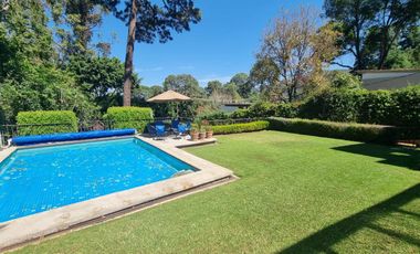 CASA FUNCIONAL Y PRÁCTICA EN VENTA, CENTRO DE AVANDARO