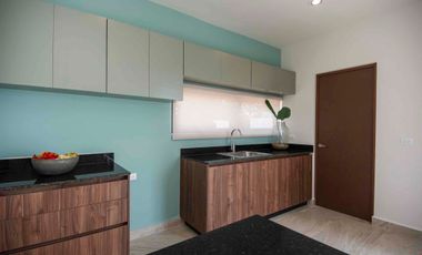 casa con recámara en planta baja en privada con seguridad y amenidades conkal norte merida todos los créditos