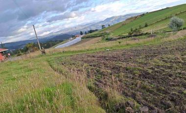 Venta Terreno campestre, ubicación a 10' de Cayambe, Ecuador