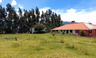 Venta Terreno campestre, ubicación a 10' de Cayambe, Ecuador